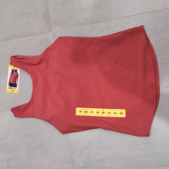 32 Degrees Cool Women's Ribbed Fitted Bra Tank in Slate Rose - Picture 1 of 6